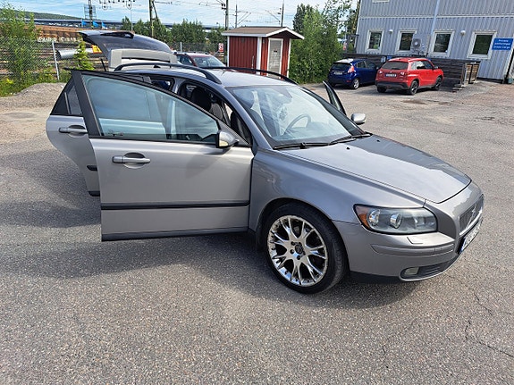 Volvo V50 24 of 27