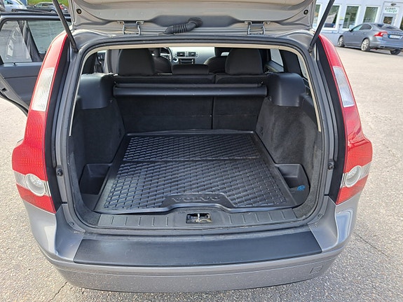 Volvo V50 20 of 27