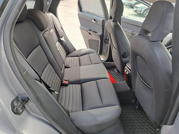 Volvo V50 22 of 27