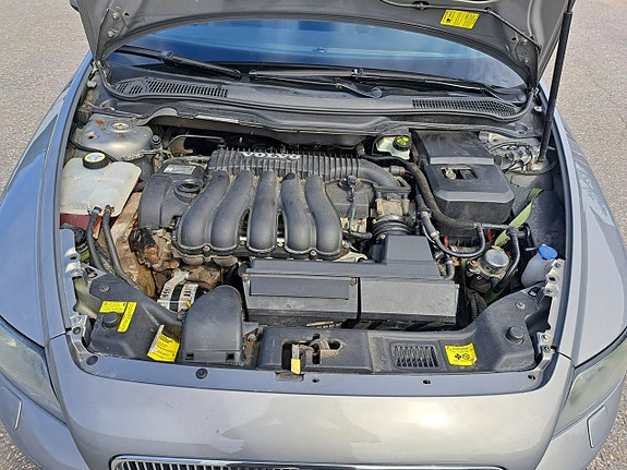Volvo V50 18 of 27