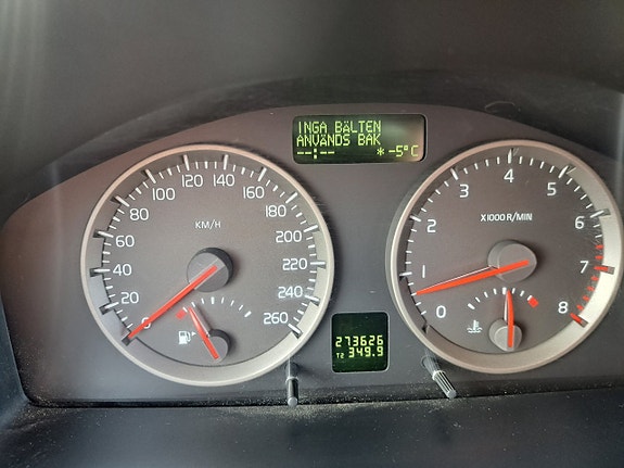 Volvo V50 15 of 27