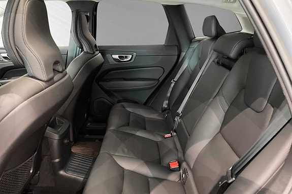Volvo XC60 8 of 24