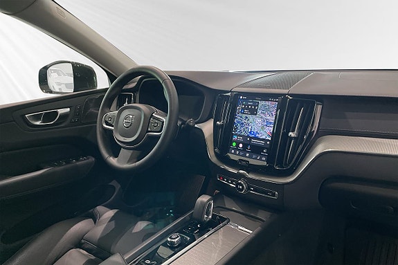 Volvo XC60 10 of 24