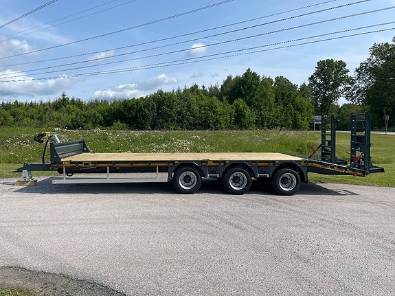 NC 3axl traktordragen maskintrailer 22T 2 of 5