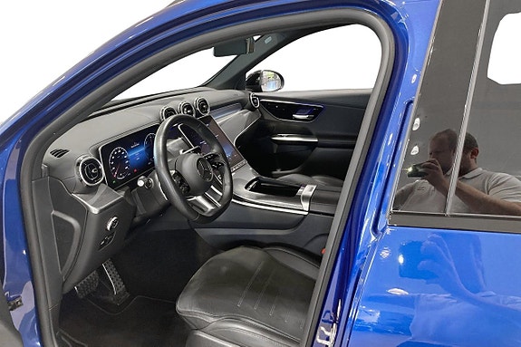 Mercedes-Benz GLC300 de 6 of 17