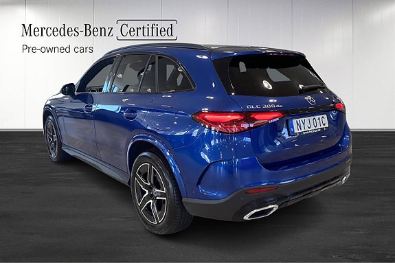 Mercedes-Benz GLC300 de 4 of 5