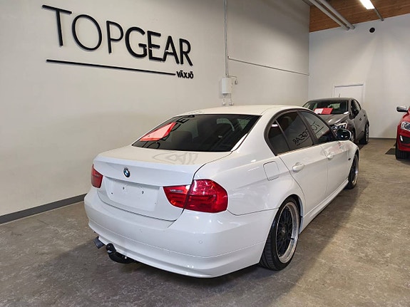 BMW 320d 5 of 5