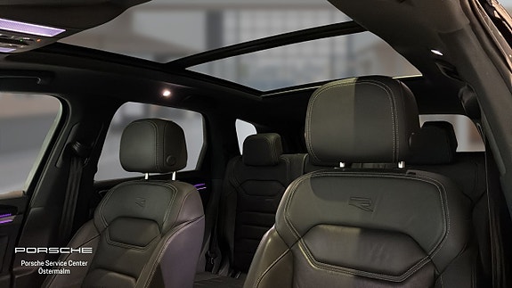 Volkswagen Touareg 5 of 5