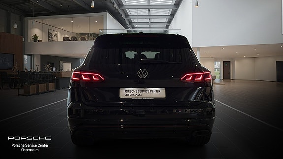 Volkswagen Touareg 8 of 12