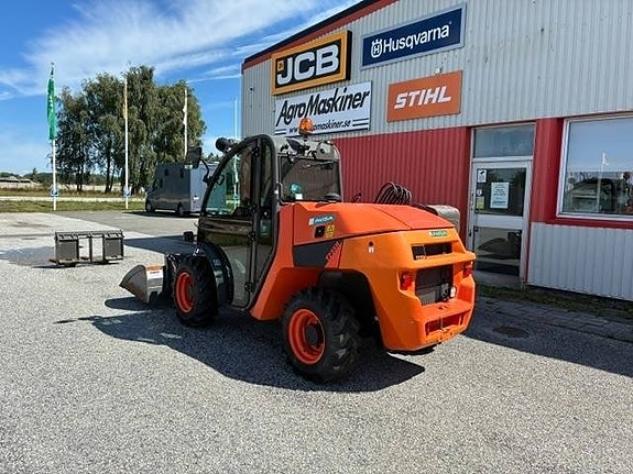 Ausa T 235 H 3 of 11