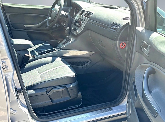 Ford Kuga 9 of 12