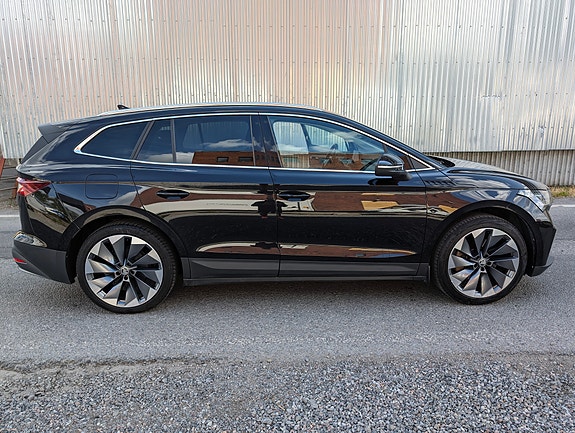 Skoda Enyaq 4 of 5