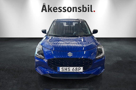 Suzuki Swift 2 of 5