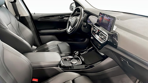 BMW X3 3 of 5