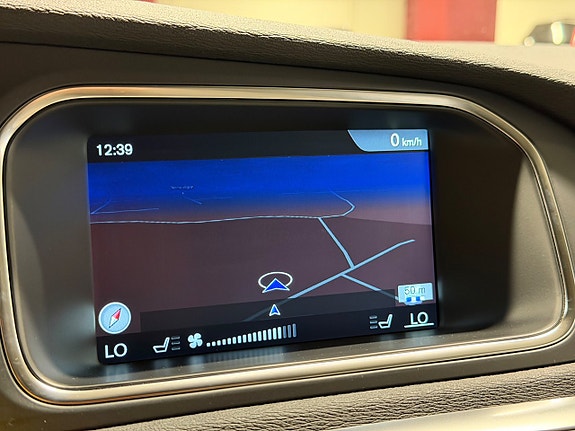Volvo V40 Cross Country 13 of 15