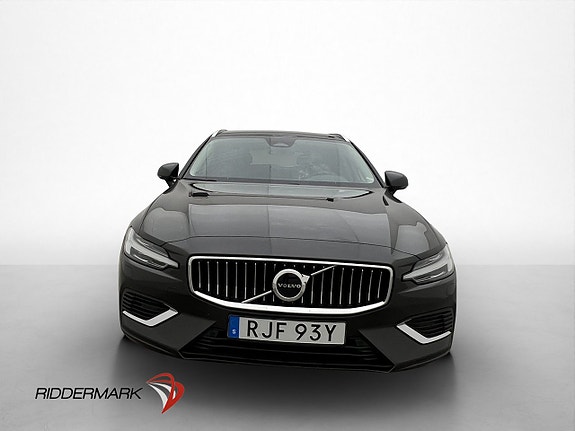 Volvo V60 2 of 5