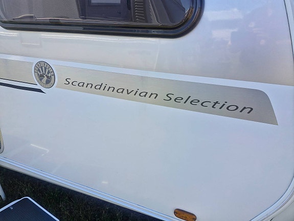 KNAUS 590 EXKLUSIVE.Alde/G-värme/DUBBELSÄNG VÅNINGSSÄNG 2 of 5