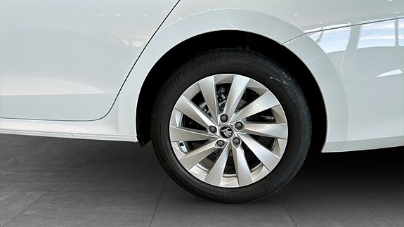 Skoda Octavia 6 of 14