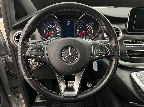 Mercedes-Benz V220 d 17 of 30
