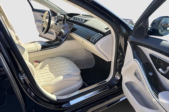 Mercedes-Benz S580 14 of 15