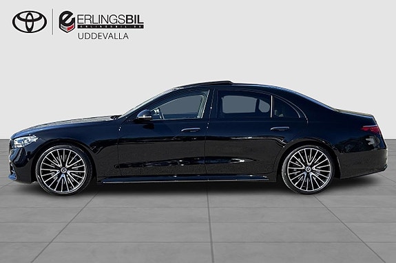 Mercedes-Benz S580 3 of 5