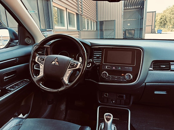 Mitsubishi Outlander 10 of 21