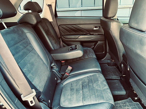 Mitsubishi Outlander 14 of 21