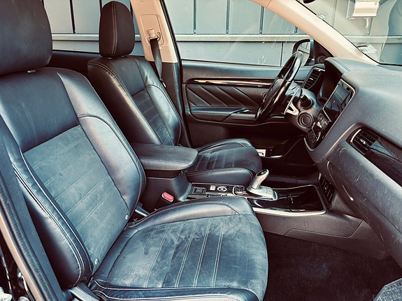 Mitsubishi Outlander 13 of 21