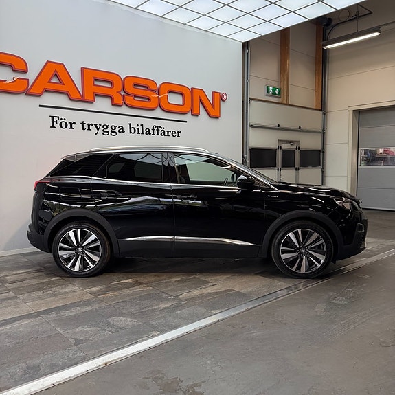 Peugeot 3008 3 of 5