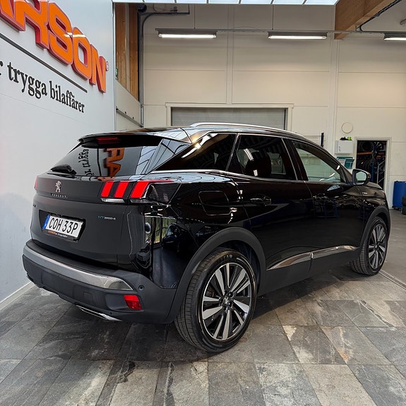 Peugeot 3008 4 of 5