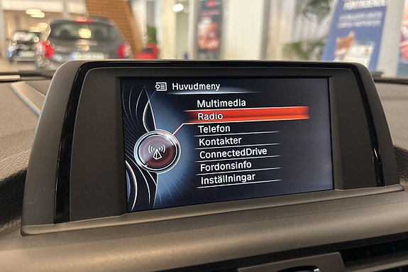 BMW 118i 16 of 23