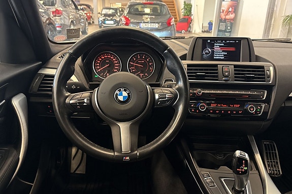 BMW 118i 18 of 23