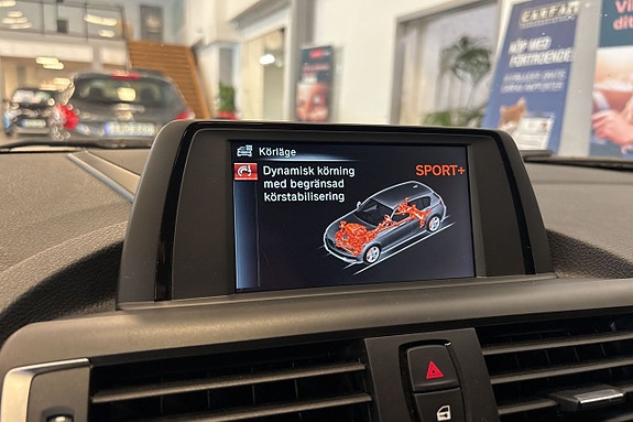 BMW 118i 14 of 23