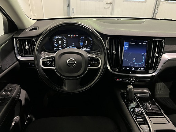 Volvo V60 16 of 28