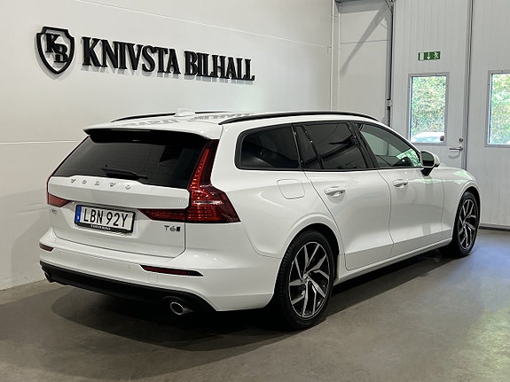 Volvo V60 4 of 28