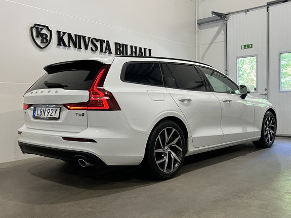 Volvo V60 26 of 28