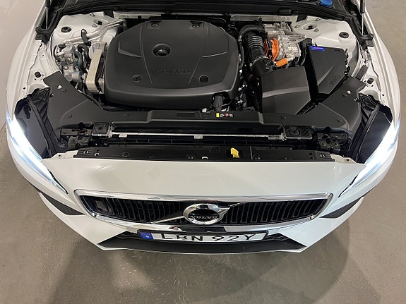Volvo V60 12 of 28