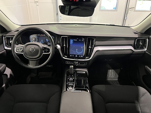 Volvo V60 15 of 28