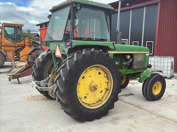 Traktor  JOHN DEERE 4230 P 5 of 5