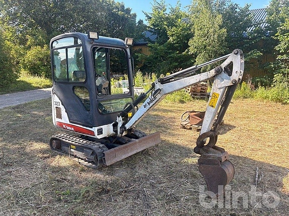 Minigrävare Bobcat 323 - 2 redskap 3 of 5