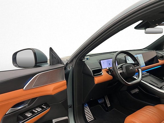 XPeng G9 11 of 30