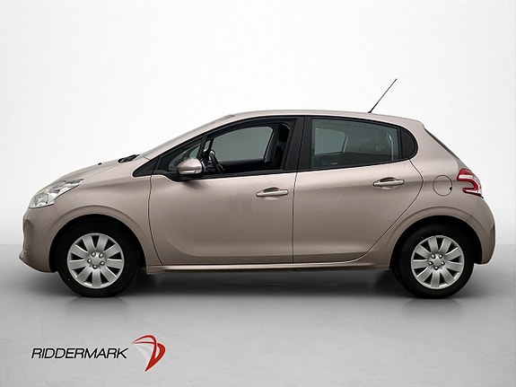 Peugeot 208 4 of 5