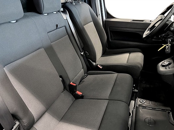 Opel Vivaro 13 of 15