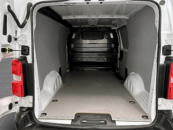 Opel Vivaro 15 of 15