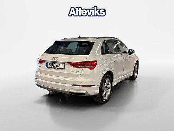 Audi Q3 3 of 5