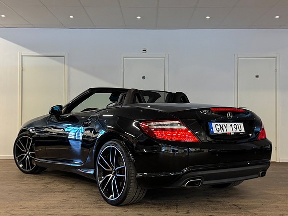 Mercedes-Benz SLK200 16 of 26