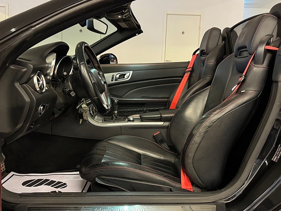 Mercedes-Benz SLK200 19 of 26