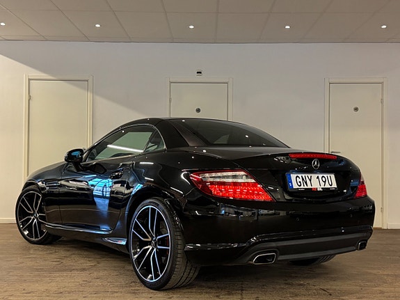 Mercedes-Benz SLK200 18 of 26