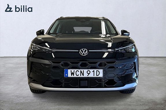 Volkswagen T-Roc 4 of 15
