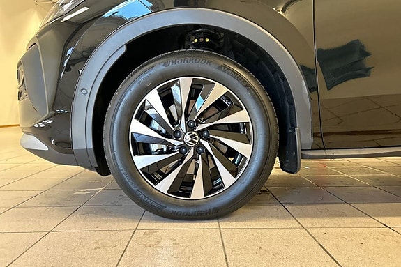 Volkswagen T-Roc 13 of 15